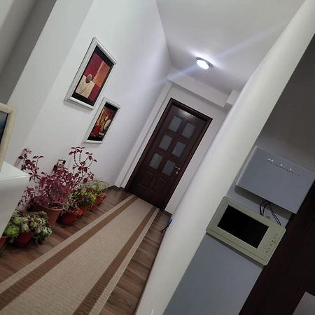 Guesthouse Kocibelli Korce Exterior foto